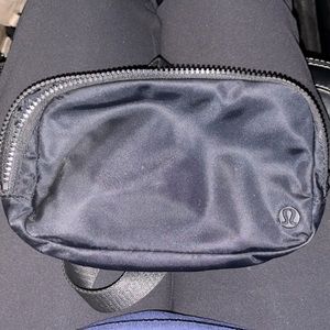 Black lululemon belt bag